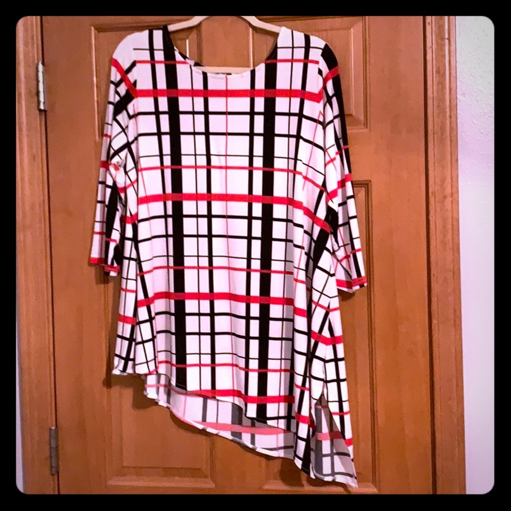 Black, white and red top!